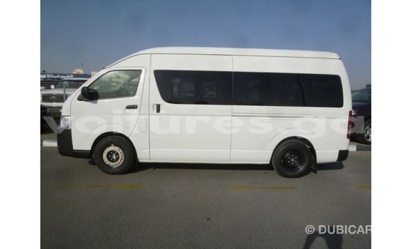 Sayi Imported Toyota Hiace White Mota in Import - Dubai a estuary Sayi Imported Toyota Hiace White Mota in Import - Dubai a estuary