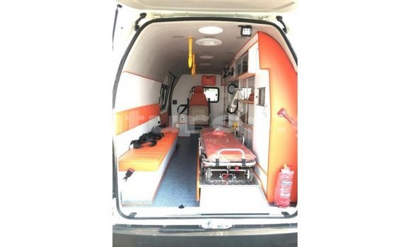 Buy Import Toyota Hiace White Car in Import - Dubai in Estuary Buy Import Toyota Hiace White Car in Import - Dubai in Estuary