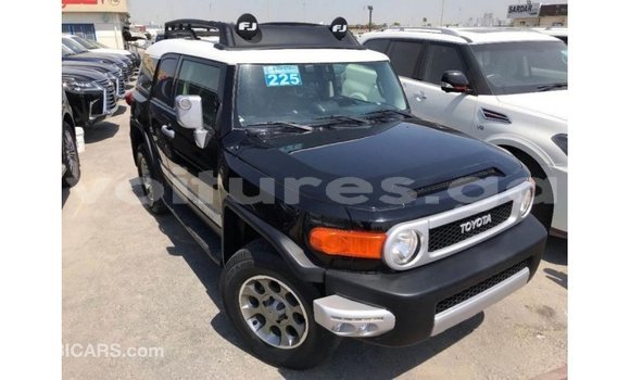Sayi Imported Toyota FJ Cruiser Black Mota in Import - Dubai a estuary Sayi Imported Toyota FJ Cruiser Black Mota in Import - Dubai a estuary