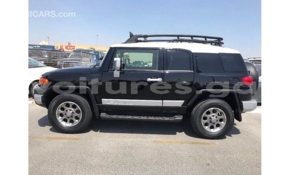 Sayi Imported Toyota FJ Cruiser Black Mota in Import - Dubai a estuary Sayi Imported Toyota FJ Cruiser Black Mota in Import - Dubai a estuary