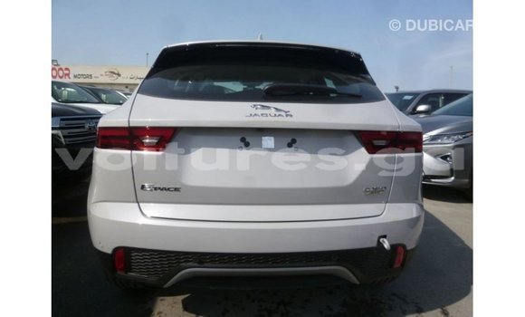 Acheter Import Voiture Jaguar E-Pace Blanc à Import - Dubai, Estuaire Acheter Import Voiture Jaguar E-Pace Blanc à Import - Dubai, Estuaire