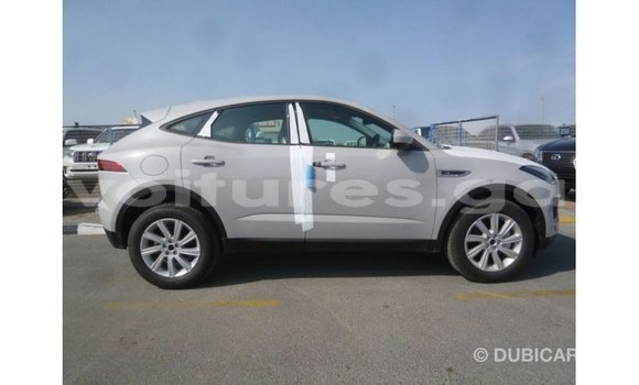 Acheter Import Voiture Jaguar E-Pace Blanc à Import - Dubai, Estuaire Acheter Import Voiture Jaguar E-Pace Blanc à Import - Dubai, Estuaire