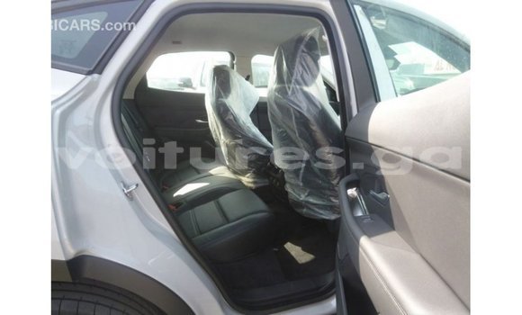 Acheter Import Voiture Jaguar E-Pace Blanc à Import - Dubai, Estuaire Acheter Import Voiture Jaguar E-Pace Blanc à Import - Dubai, Estuaire