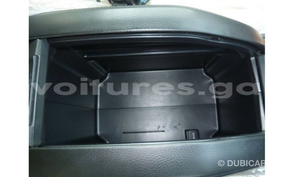 Sayi Imported Toyota Kluger White Mota in Import - Dubai a estuary Sayi Imported Toyota Kluger White Mota in Import - Dubai a estuary