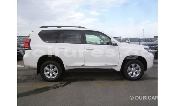 Acheter Import Voiture Toyota Prado Blanc à Import - Dubai, Estuaire Acheter Import Voiture Toyota Prado Blanc à Import - Dubai, Estuaire