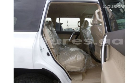 Acheter Import Voiture Toyota Prado Blanc à Import - Dubai, Estuaire Acheter Import Voiture Toyota Prado Blanc à Import - Dubai, Estuaire