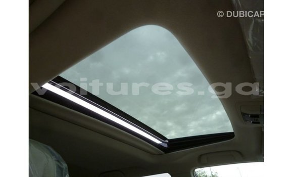 Acheter Import Voiture Toyota Prado Blanc à Import - Dubai, Estuaire Acheter Import Voiture Toyota Prado Blanc à Import - Dubai, Estuaire