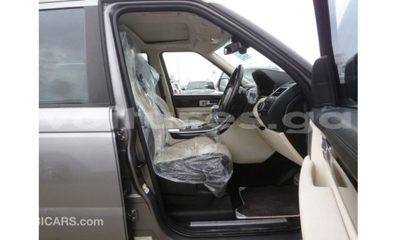Buy Import Land Rover Range Rover Other Car in Import - Dubai in Estuary Buy Import Land Rover Range Rover Other Car in Import - Dubai in Estuary