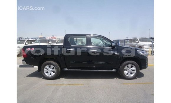 Sayi Imported Toyota Hilux Black Mota in Import - Dubai a estuary Sayi Imported Toyota Hilux Black Mota in Import - Dubai a estuary