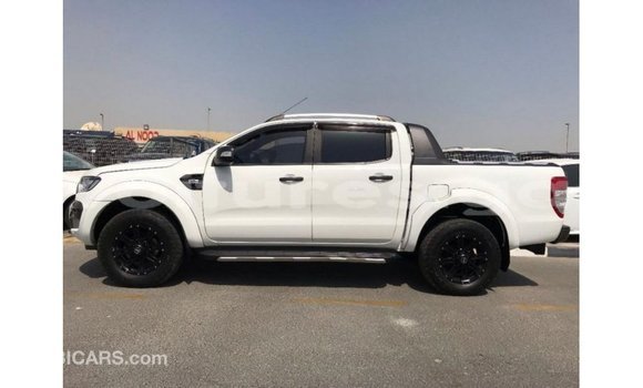 Acheter Import Voiture Ford Ranger Blanc à Import - Dubai, Estuaire Acheter Import Voiture Ford Ranger Blanc à Import - Dubai, Estuaire