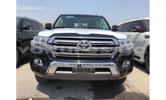 Acheter Import Voiture Toyota Land Cruiser Noir à Import - Dubai, Estuaire Acheter Import Voiture Toyota Land Cruiser Noir à Import - Dubai, Estuaire