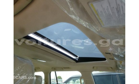 Acheter Import Voiture Toyota Land Cruiser Blanc à Import - Dubai, Estuaire Acheter Import Voiture Toyota Land Cruiser Blanc à Import - Dubai, Estuaire