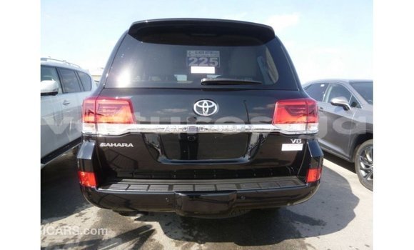 Acheter Import Voiture Toyota Land Cruiser Noir à Import - Dubai, Estuaire Acheter Import Voiture Toyota Land Cruiser Noir à Import - Dubai, Estuaire