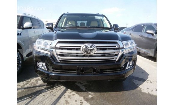 Acheter Import Voiture Toyota Land Cruiser Noir à Import - Dubai, Estuaire Acheter Import Voiture Toyota Land Cruiser Noir à Import - Dubai, Estuaire