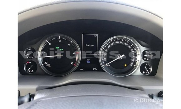 Acheter Import Voiture Toyota Land Cruiser Noir à Import - Dubai, Estuaire Acheter Import Voiture Toyota Land Cruiser Noir à Import - Dubai, Estuaire