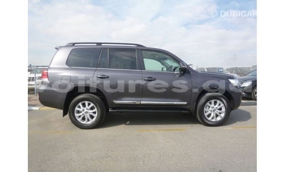 Sayi Imported Toyota Land Cruiser Sauran Mota in Import - Dubai a estuary Sayi Imported Toyota Land Cruiser Sauran Mota in Import - Dubai a estuary