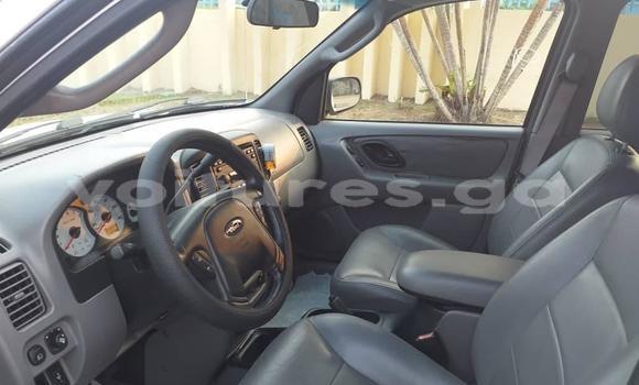 Sayi Na hannu Ford Escape White Mota in Libreville a estuary Sayi Na hannu Ford Escape White Mota in Libreville a estuary