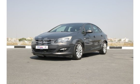 Acheter Import Voiture Opel Astra Autre à Import - Dubai, Estuaire