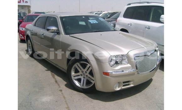 Acheter Import Voiture Chrysler 300 Beige à Import - Dubai, Estuaire