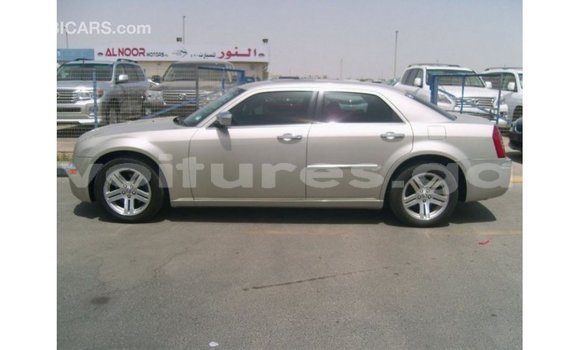 Acheter Import Voiture Chrysler 300 Beige à Import - Dubai, Estuaire Acheter Import Voiture Chrysler 300 Beige à Import - Dubai, Estuaire