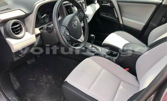 Sayi Na hannu Toyota RAV4 M Mota in Libreville a estuary Sayi Na hannu Toyota RAV4 M Mota in Libreville a estuary