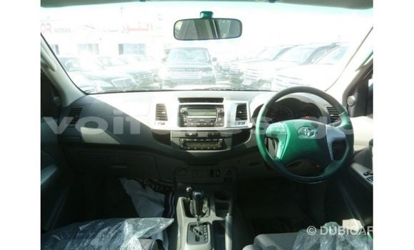Buy Import Toyota Hilux White Car in Import - Dubai in Estuary Buy Import Toyota Hilux White Car in Import - Dubai in Estuary