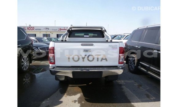 Buy Import Toyota Hilux White Car in Import - Dubai in Estuary Buy Import Toyota Hilux White Car in Import - Dubai in Estuary