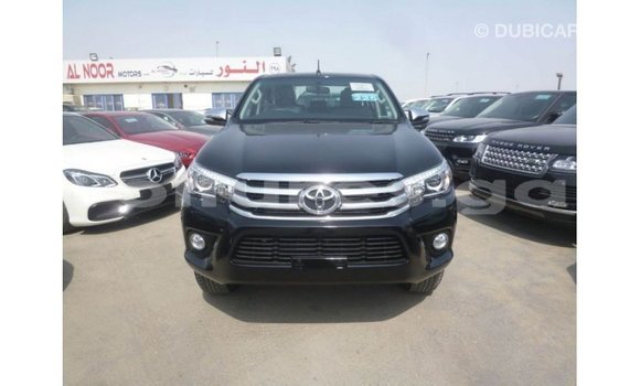 Acheter Import Voiture Toyota Hilux Noir à Import - Dubai, Estuaire Acheter Import Voiture Toyota Hilux Noir à Import - Dubai, Estuaire