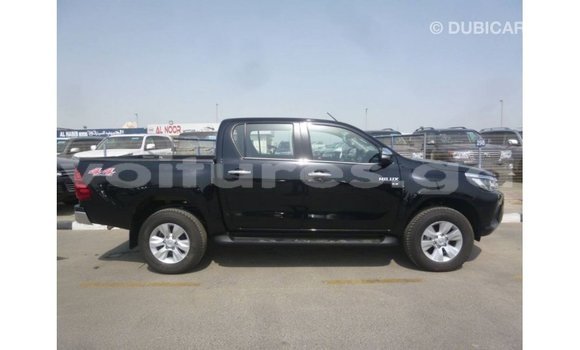 Acheter Import Voiture Toyota Hilux Noir à Import - Dubai, Estuaire Acheter Import Voiture Toyota Hilux Noir à Import - Dubai, Estuaire