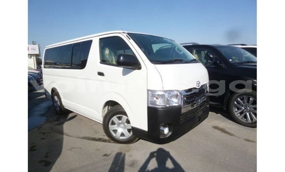 Sayi Imported Toyota Hiace White Mota in Import - Dubai a estuary Sayi Imported Toyota Hiace White Mota in Import - Dubai a estuary