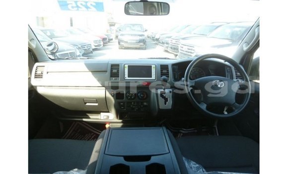 Sayi Imported Toyota Hiace White Mota in Import - Dubai a estuary Sayi Imported Toyota Hiace White Mota in Import - Dubai a estuary