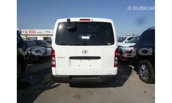 Sayi Imported Toyota Hiace White Mota in Import - Dubai a estuary Sayi Imported Toyota Hiace White Mota in Import - Dubai a estuary