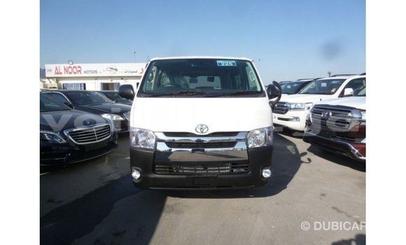 Sayi Imported Toyota Hiace White Mota in Import - Dubai a estuary Sayi Imported Toyota Hiace White Mota in Import - Dubai a estuary