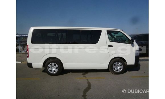 Sayi Imported Toyota Hiace White Mota in Import - Dubai a estuary Sayi Imported Toyota Hiace White Mota in Import - Dubai a estuary