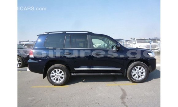 Sayi Imported Toyota Land Cruiser Blue Mota in Import - Dubai a estuary Sayi Imported Toyota Land Cruiser Blue Mota in Import - Dubai a estuary