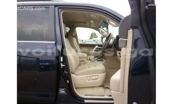 Sayi Imported Toyota Land Cruiser Blue Mota in Import - Dubai a estuary Sayi Imported Toyota Land Cruiser Blue Mota in Import - Dubai a estuary