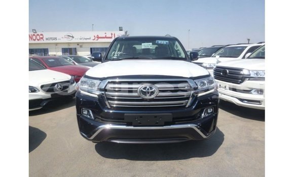 Acheter Import Voiture Toyota Land Cruiser Bleu à Import - Dubai, Estuaire Acheter Import Voiture Toyota Land Cruiser Bleu à Import - Dubai, Estuaire