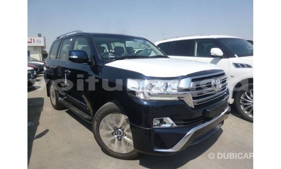 Acheter Import Voiture Toyota Land Cruiser Bleu à Import - Dubai, Estuaire Acheter Import Voiture Toyota Land Cruiser Bleu à Import - Dubai, Estuaire