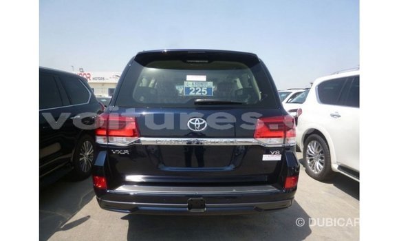 Acheter Import Voiture Toyota Land Cruiser Bleu à Import - Dubai, Estuaire Acheter Import Voiture Toyota Land Cruiser Bleu à Import - Dubai, Estuaire