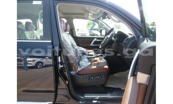 Acheter Import Voiture Toyota Land Cruiser Bleu à Import - Dubai, Estuaire Acheter Import Voiture Toyota Land Cruiser Bleu à Import - Dubai, Estuaire