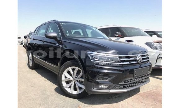 Acheter Import Voiture Volkswagen Tiguan Noir à Import - Dubai, Estuaire Acheter Import Voiture Volkswagen Tiguan Noir à Import - Dubai, Estuaire