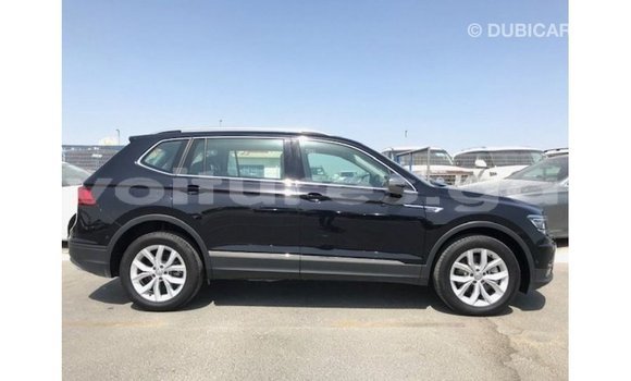 Acheter Import Voiture Volkswagen Tiguan Noir à Import - Dubai, Estuaire Acheter Import Voiture Volkswagen Tiguan Noir à Import - Dubai, Estuaire