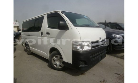 Sayi Imported Toyota Hiace White Mota in Import - Dubai a estuary Sayi Imported Toyota Hiace White Mota in Import - Dubai a estuary