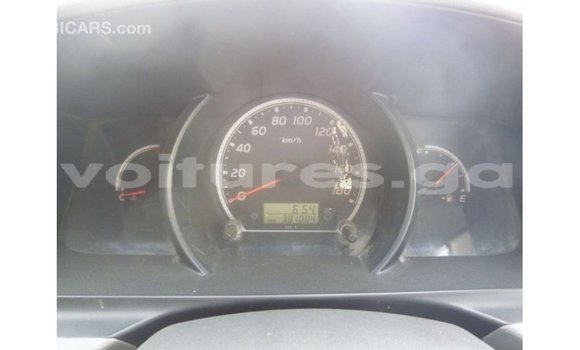 Sayi Imported Toyota Hiace White Mota in Import - Dubai a estuary Sayi Imported Toyota Hiace White Mota in Import - Dubai a estuary