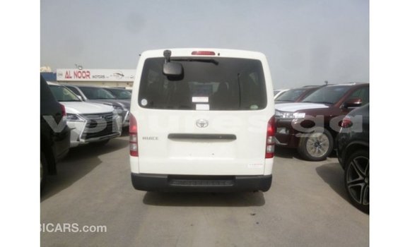 Sayi Imported Toyota Hiace White Mota in Import - Dubai a estuary Sayi Imported Toyota Hiace White Mota in Import - Dubai a estuary