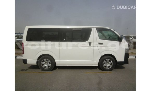 Sayi Imported Toyota Hiace White Mota in Import - Dubai a estuary Sayi Imported Toyota Hiace White Mota in Import - Dubai a estuary