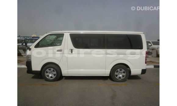Sayi Imported Toyota Hiace White Mota in Import - Dubai a estuary Sayi Imported Toyota Hiace White Mota in Import - Dubai a estuary