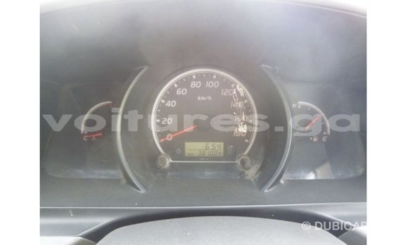 Sayi Imported Toyota Hiace White Mota in Import - Dubai a estuary Sayi Imported Toyota Hiace White Mota in Import - Dubai a estuary