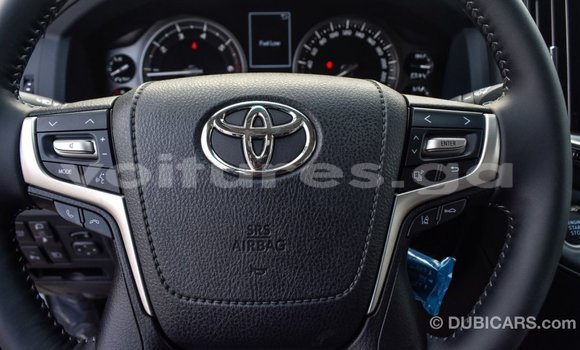 Acheter Import Voiture Toyota Land Cruiser Noir à Import - Dubai, Estuaire Acheter Import Voiture Toyota Land Cruiser Noir à Import - Dubai, Estuaire