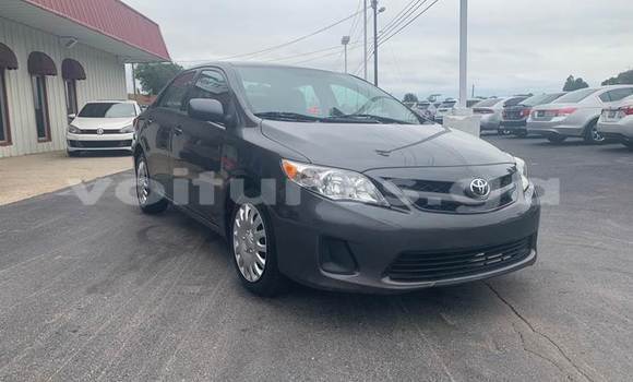 Sayi Na hannu Toyota Corolla M Mota in Libreville a estuary Sayi Na hannu Toyota Corolla M Mota in Libreville a estuary